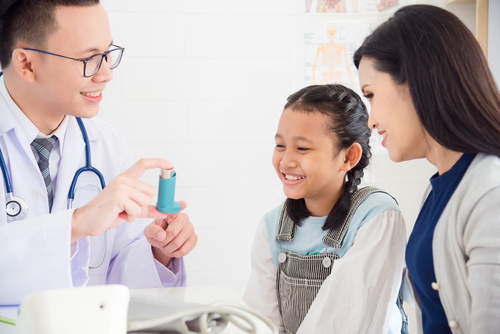 Understanding the difference between rescue inhalers and controller inhalers